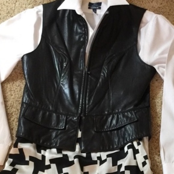 Lambskin Leather Vest in Black! Leather is “Everywhere” this Season! - Picture 2 of 9